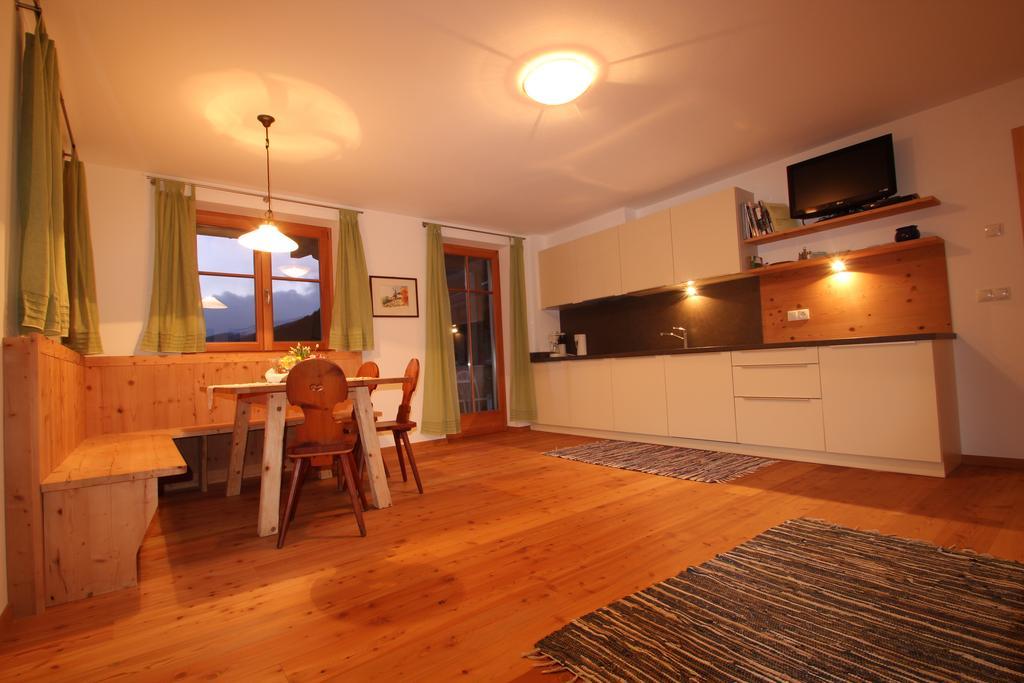 Mitterhof Apartment Ultimo Cameră foto